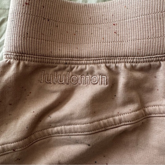 Lululemon LA Sweat Short Mink Berry size 10 - Picture 6 of 6